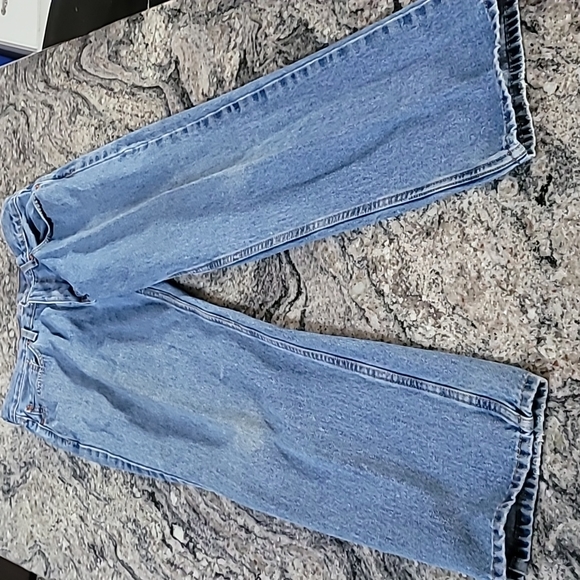 Vintage Levi Dad Jeans, On Trend - Picture 7 of 16